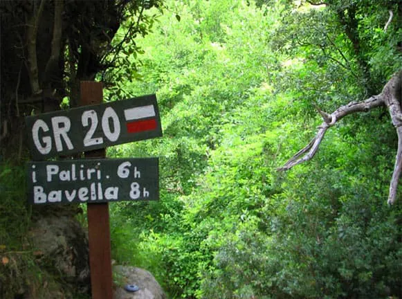 A sign that says gr 20.