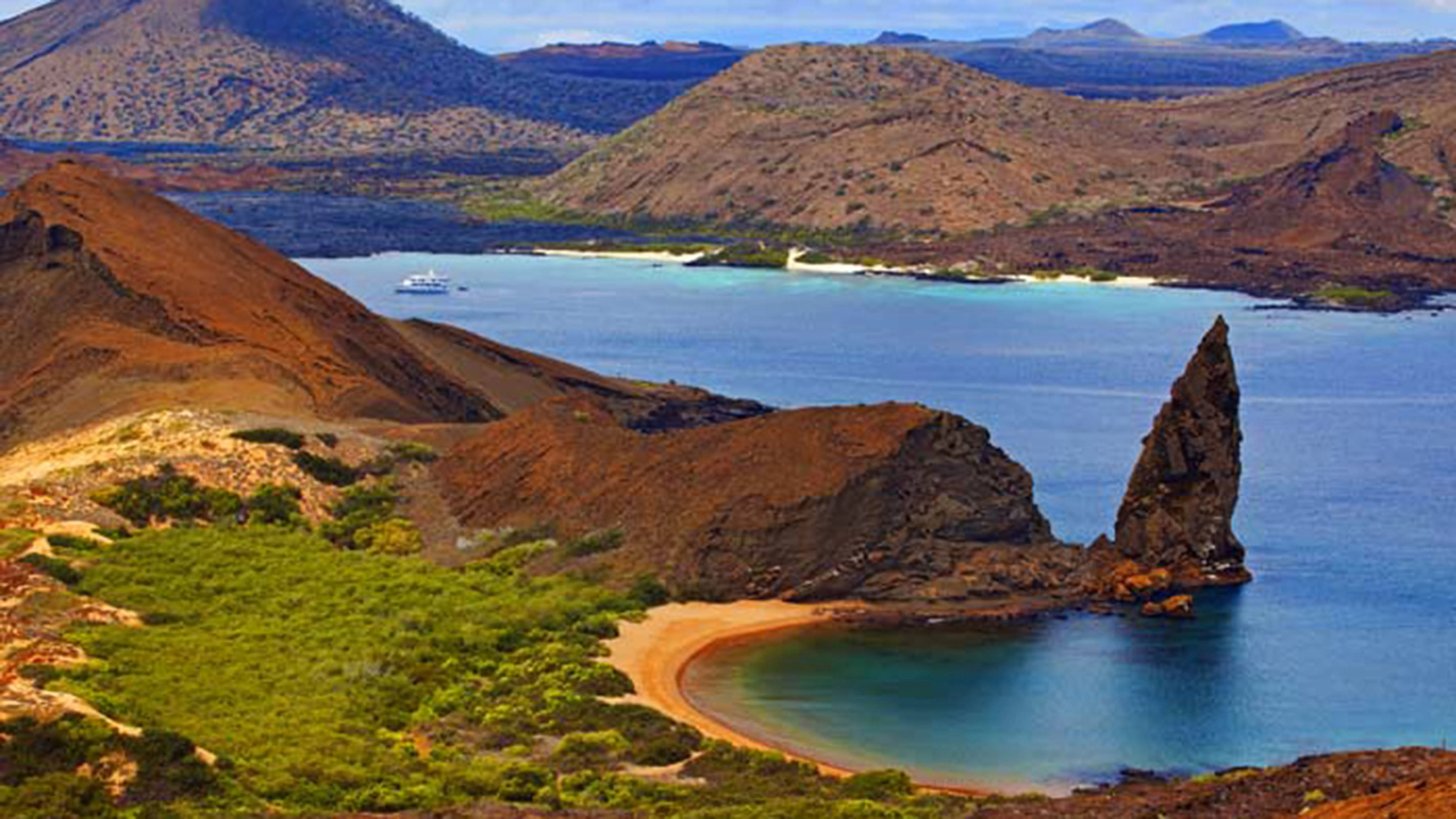 galapagos island scenic