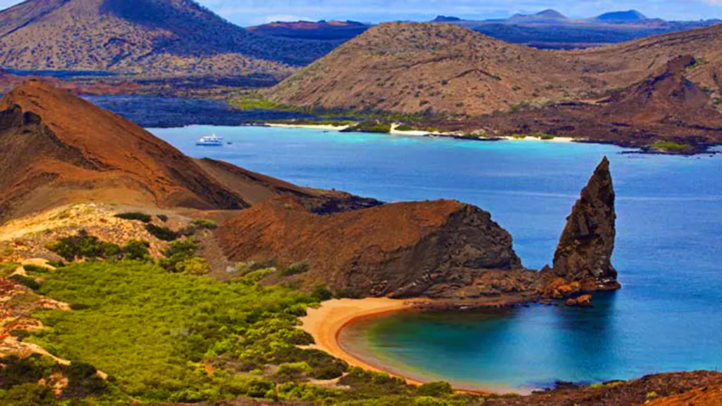 galapagos island scenic