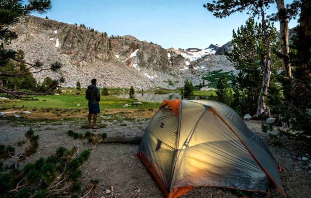 tenting active adventure on the John Muir trail 