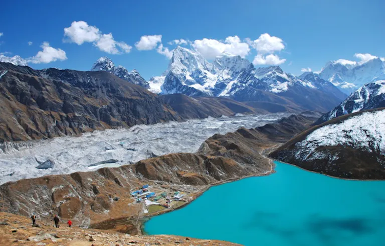 Tourists hiking in Sagarmatha National Park in Nepal