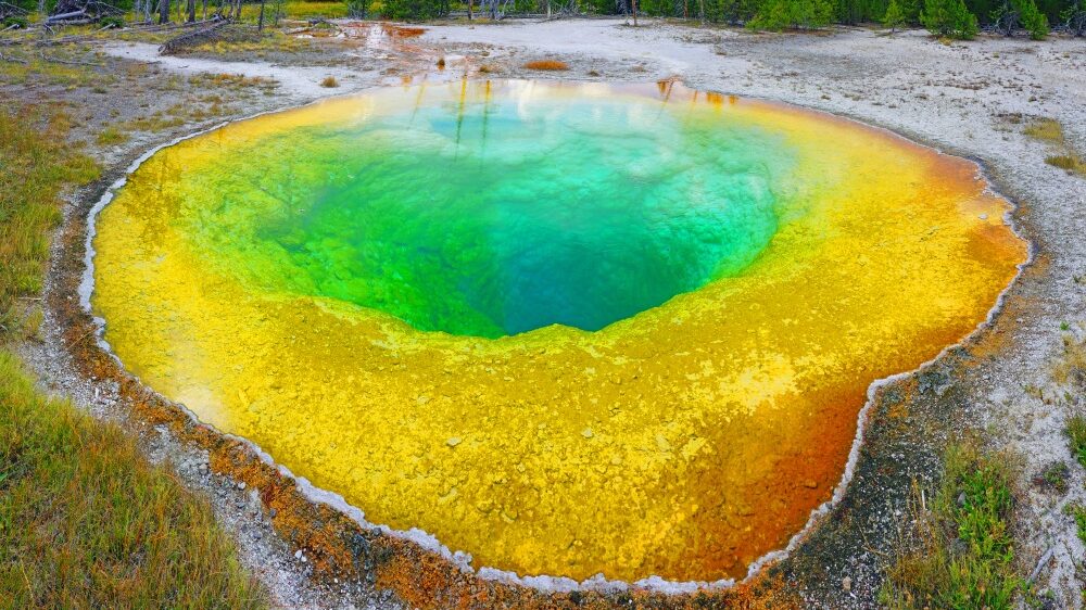 Guided Yellowstone Hiking Tours & Adventure Trips | MT Sobek