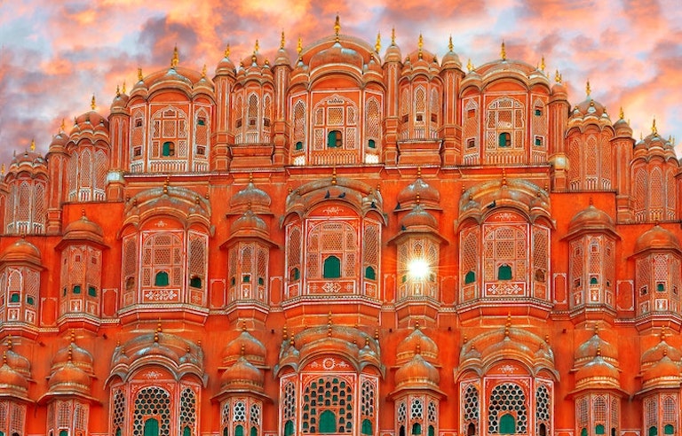 Exploring the colorful "Pink City", Jaipur, in India, Asia