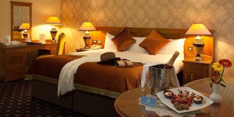 Staying at an irish hotel called Park House Hotel in Galway City in Ireland, Europe