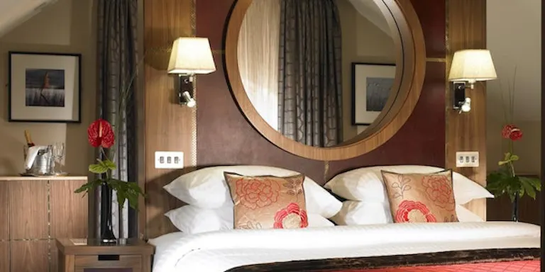 Staying at an irish hotel called Westport Plaza Hotel in Westport City in Ireland, Europe
