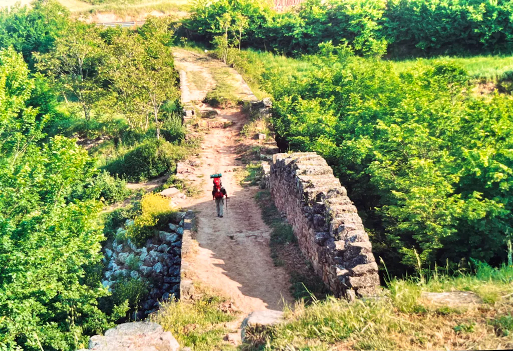 spain camino de santiago travelers