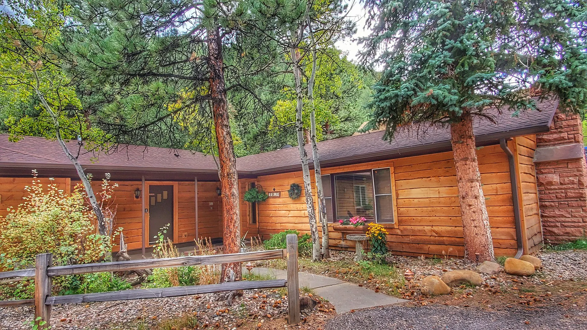 inn on the fall river accommodation in rocky mountains