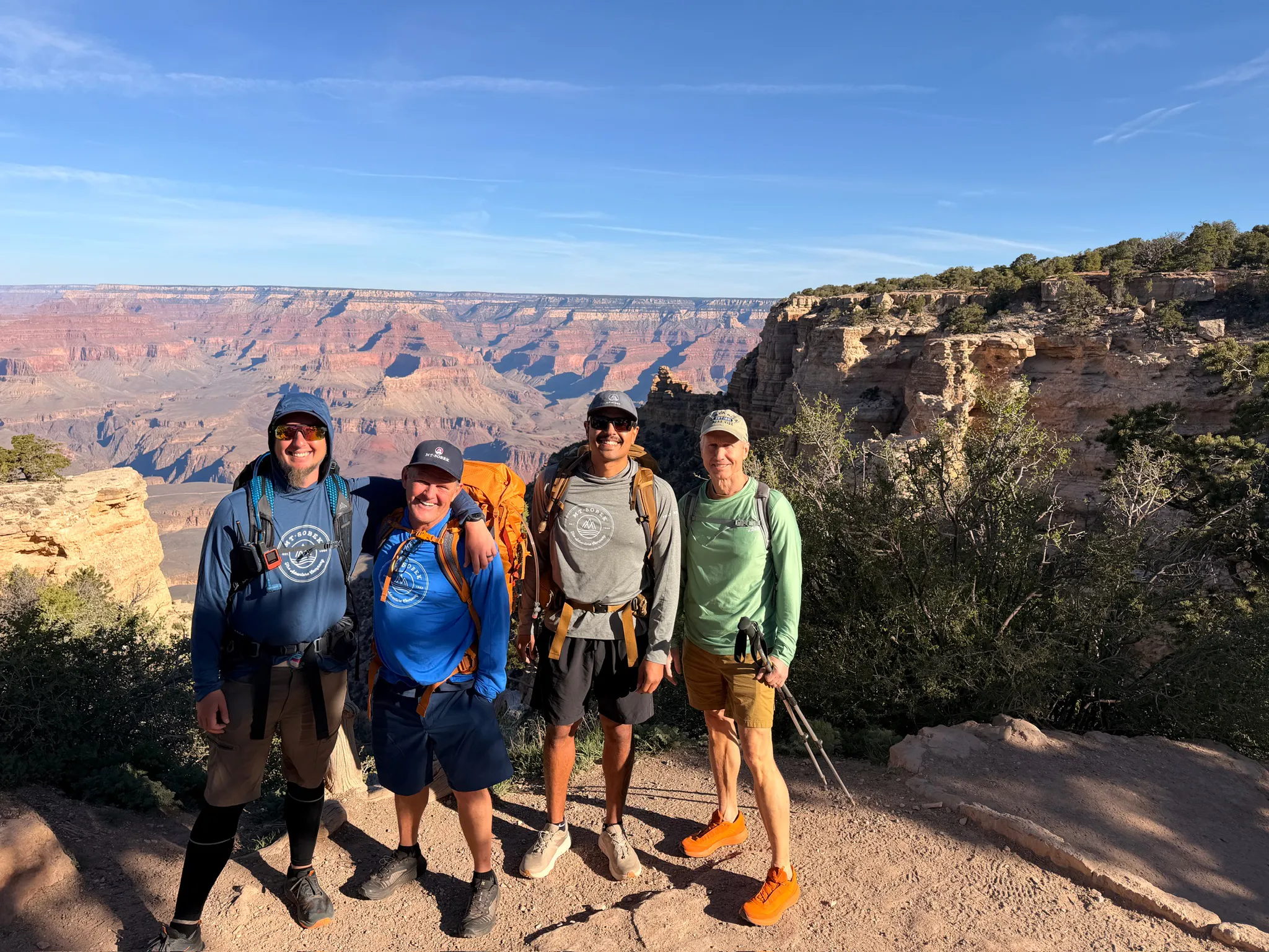 grand canyon hiking group with solo adventure travel
