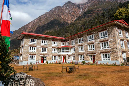 Everest Summit Lodge-Lukla