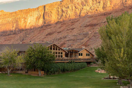 Red Cliffs Lodge