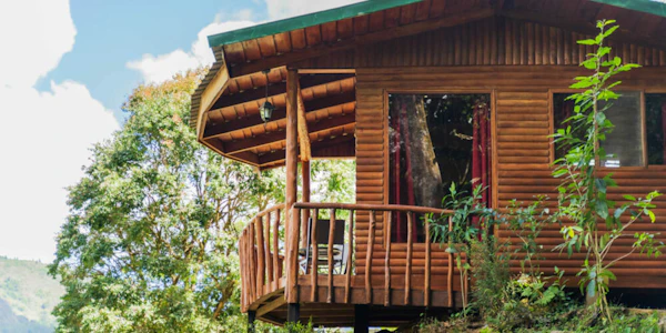 Cedrela Eco Lodge