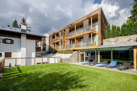 Hotel Lajadira