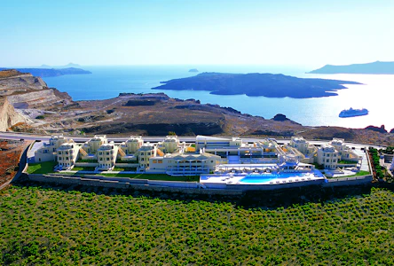 The Majestic Hotel Santorini