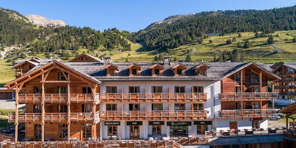 Le Chalet Blanc Hotel