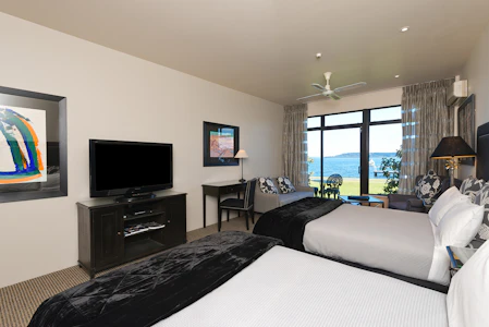Millennium Hotel and Resort Manuels