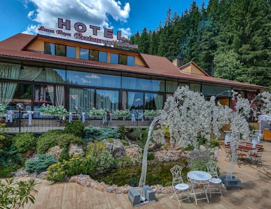 Hotel & Restaurant Lacu Rosu
