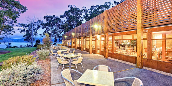 Stewart’s Bay Lodge