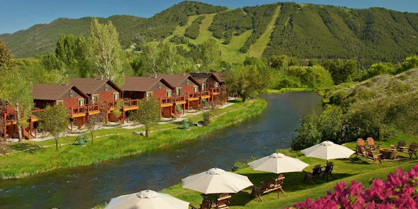 Rustic Inn Creekside Resort & Spa