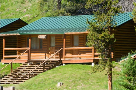 320 Guest Ranch