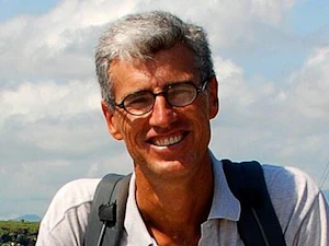 Luis D.