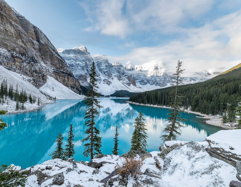 Canada Banff & Beyond Winter Hiking Tour