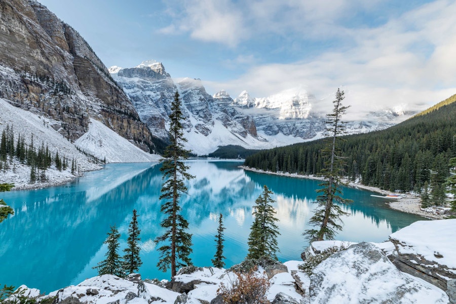 Canada Banff & Beyond Winter Hiking Tour