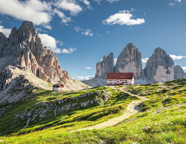 Italy Dolomites Hut-to-Hut Hiking Tour